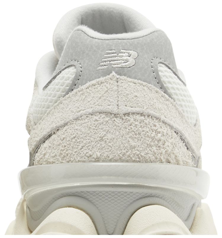 New Balance 9060 Sea Salt - New Balance